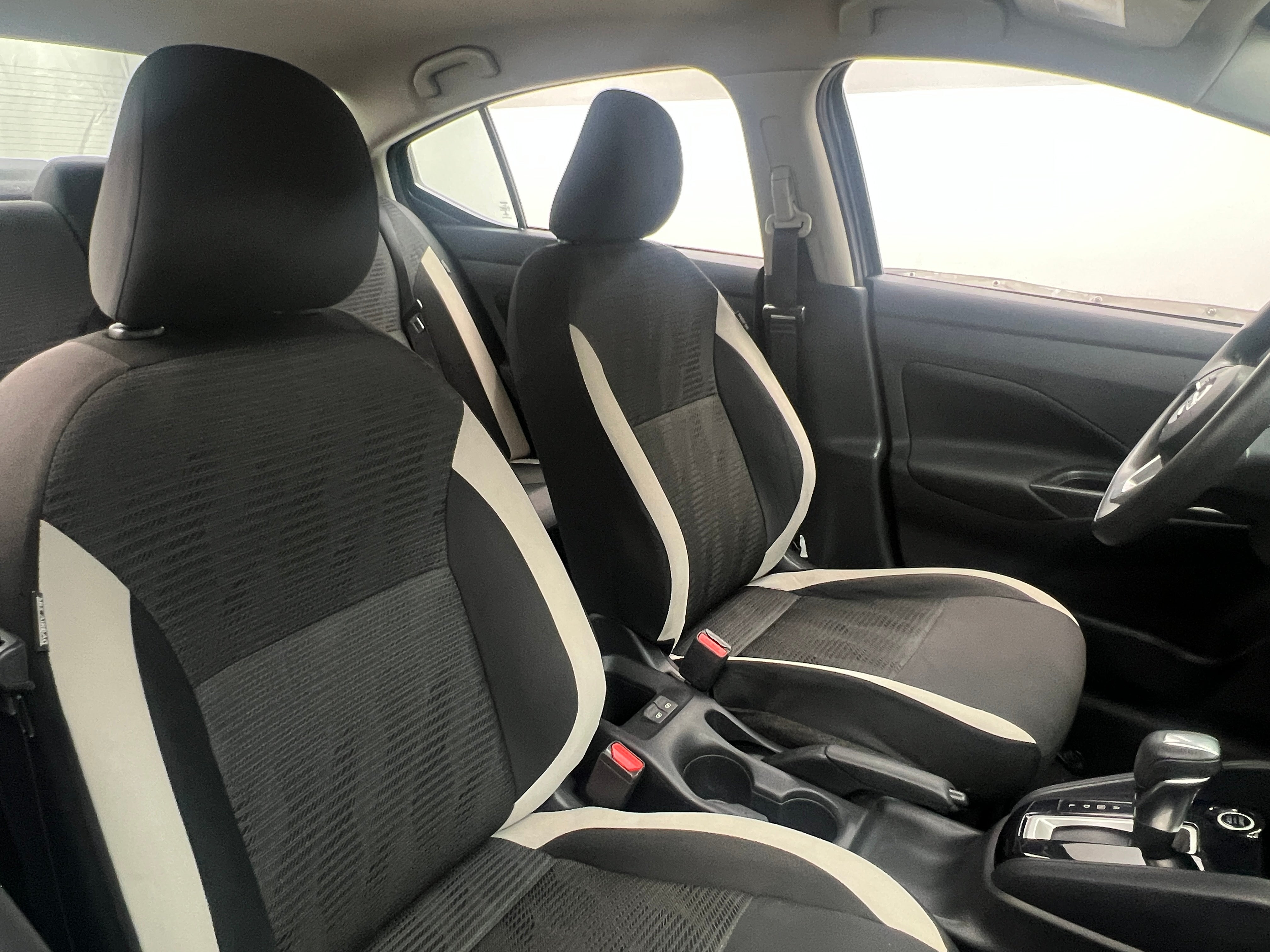 2021 Nissan Versa Sedan