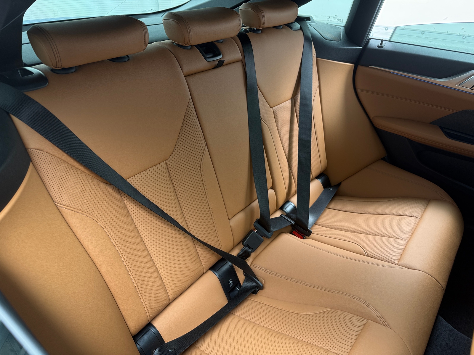 Thumbnail: 2023 BMW i4 - 4