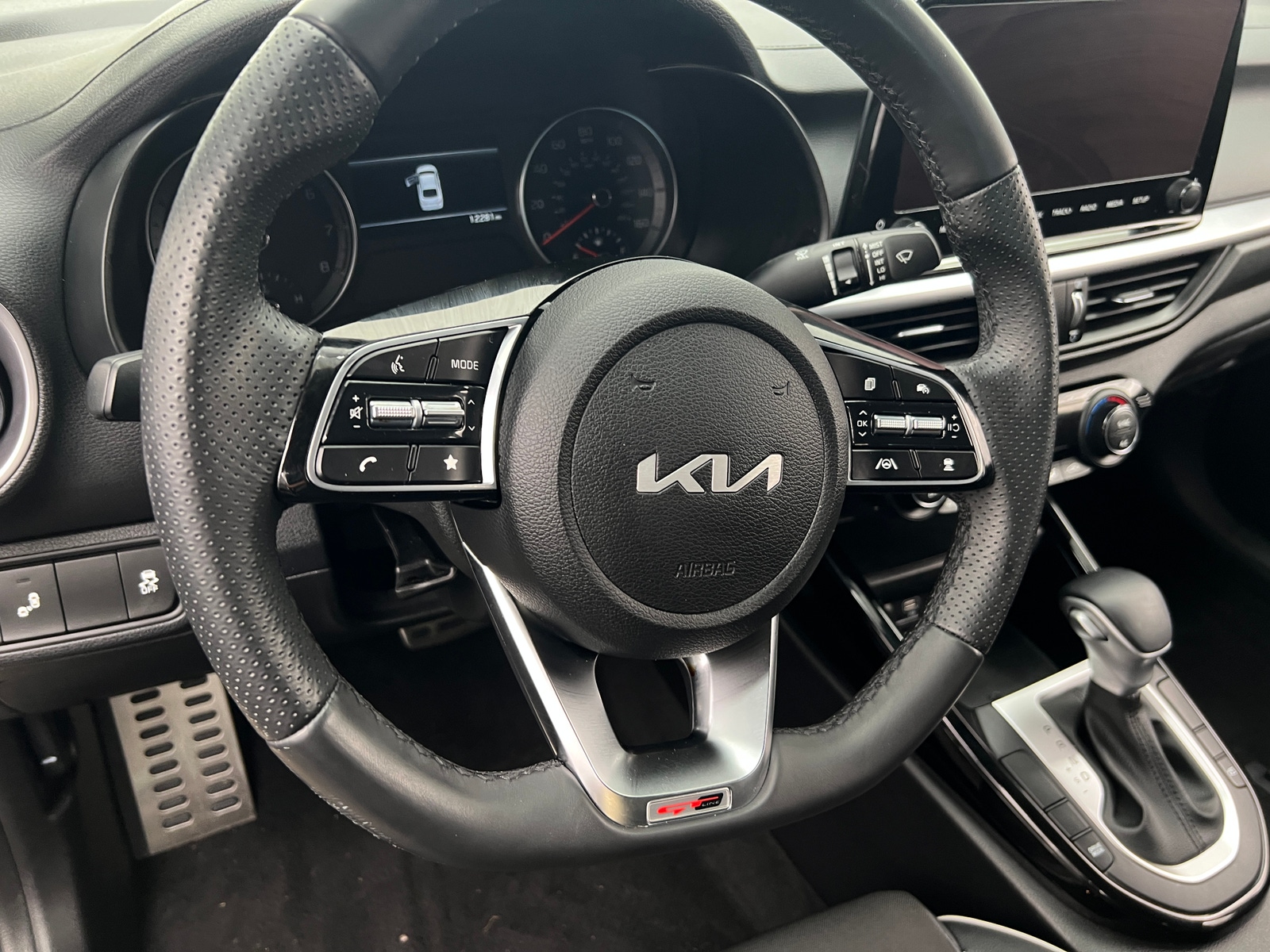 Thumbnail: 2023 Kia Forte - 5