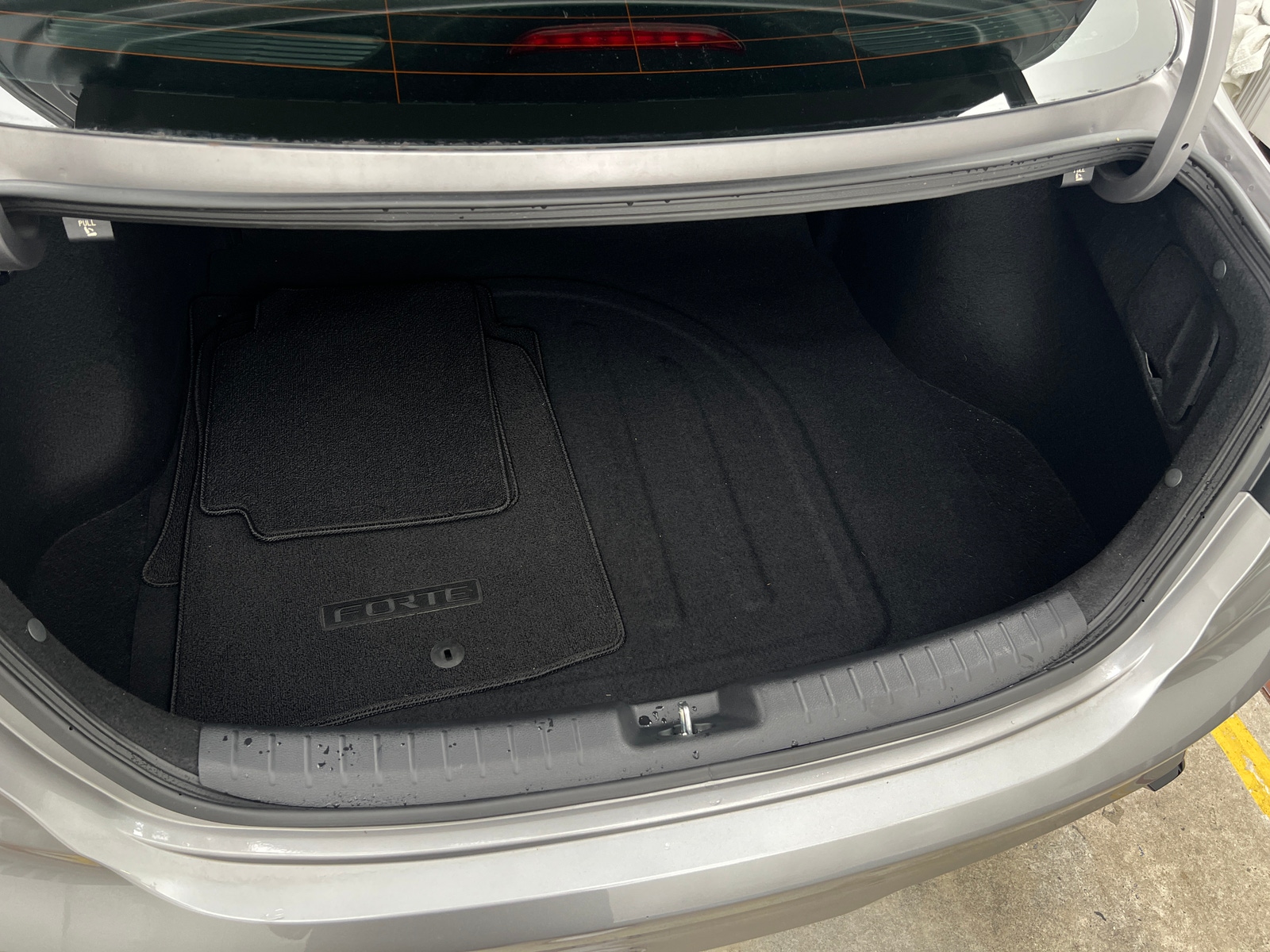 Thumbnail: 2023 Kia Forte - 7