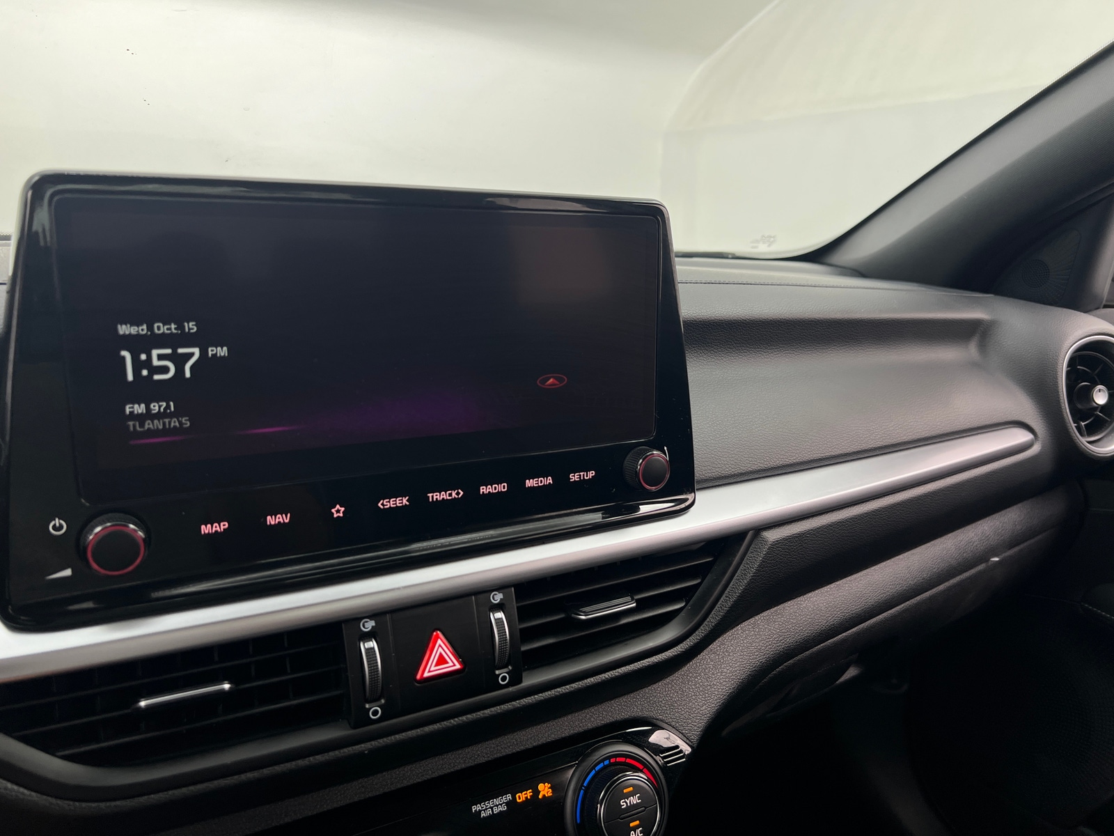 Thumbnail: 2023 Kia Forte - 4