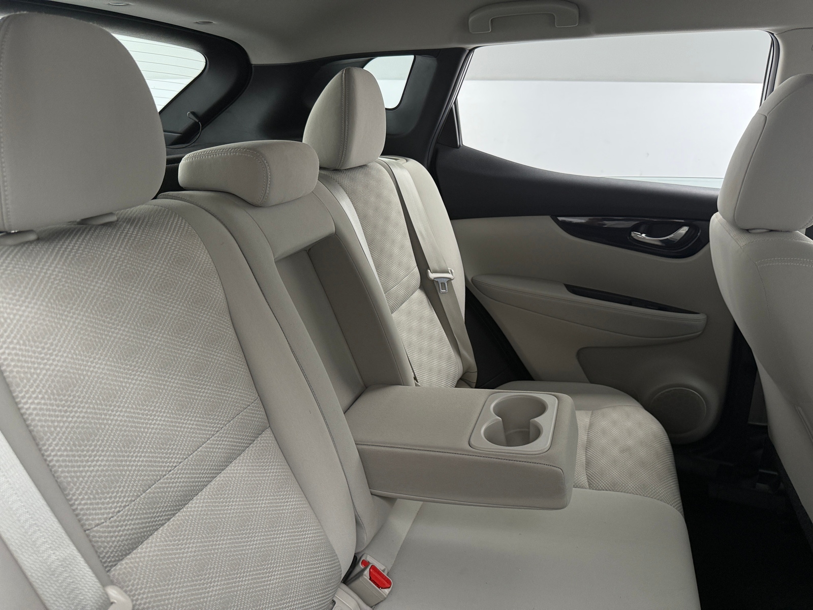 Thumbnail: 2019 Nissan Rogue Sport - 6