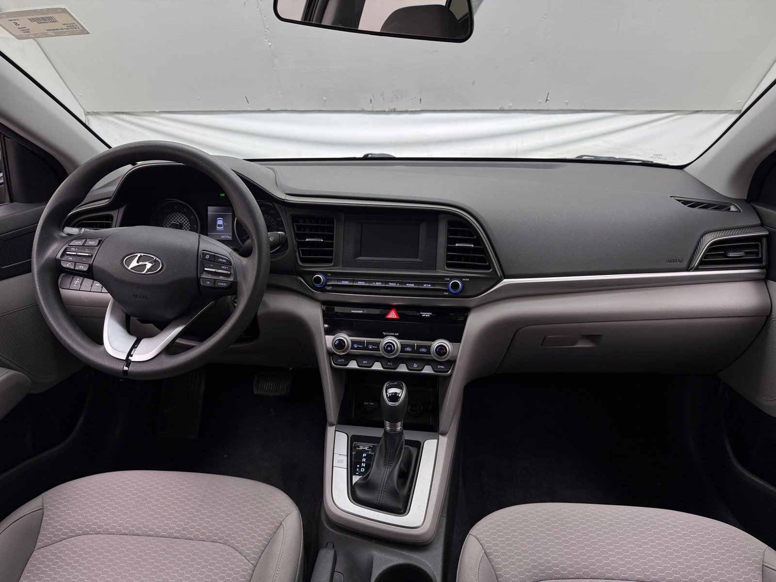 Thumbnail: 2020 Hyundai Elantra - 3