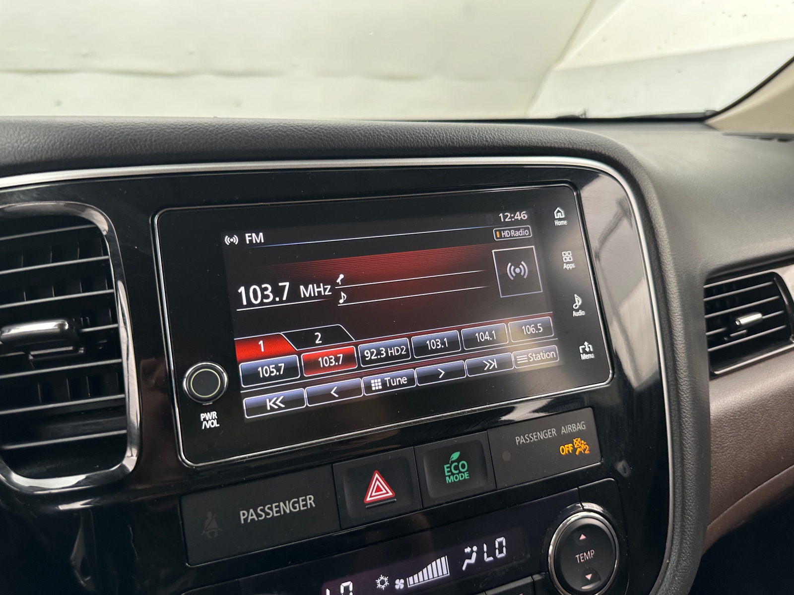 Thumbnail: 2018 Mitsubishi Outlander - 3