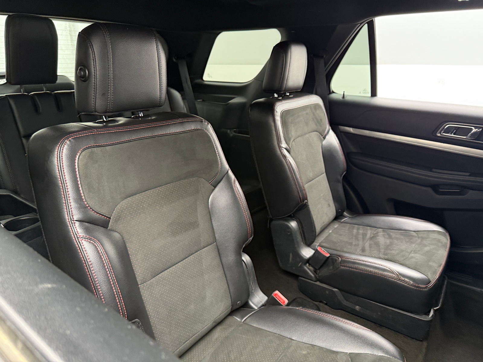 Thumbnail: 2018 Ford Explorer - 6