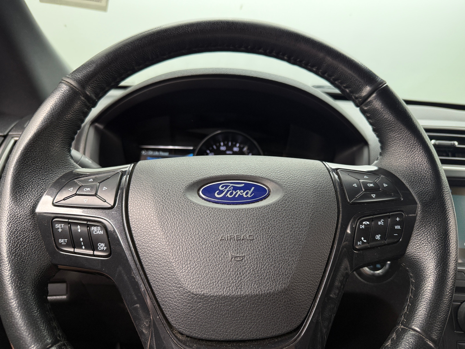 Thumbnail: 2018 Ford Explorer - 5