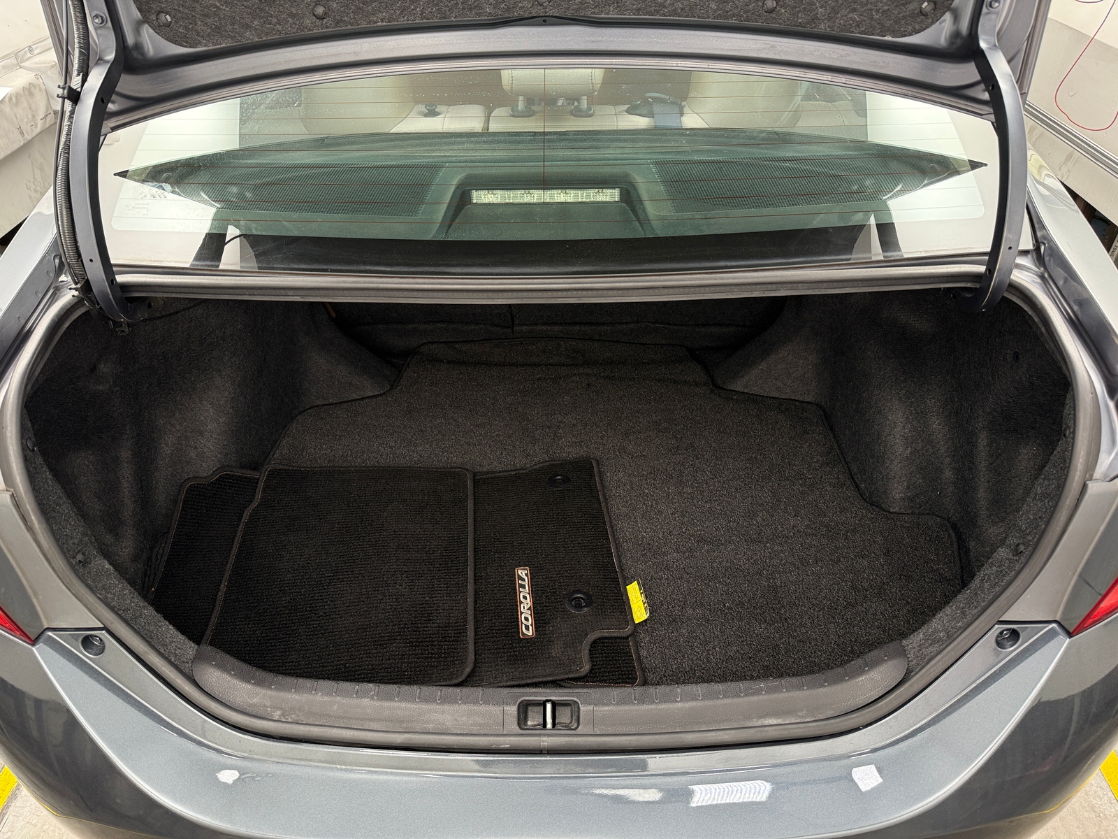 Thumbnail: 2014 Toyota Corolla - 7