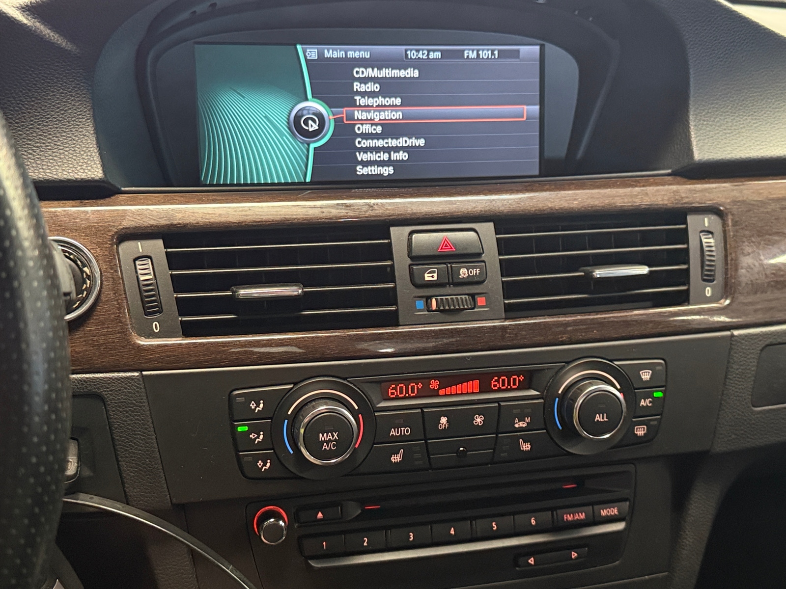 Thumbnail: 2013 BMW 3 Series - 3