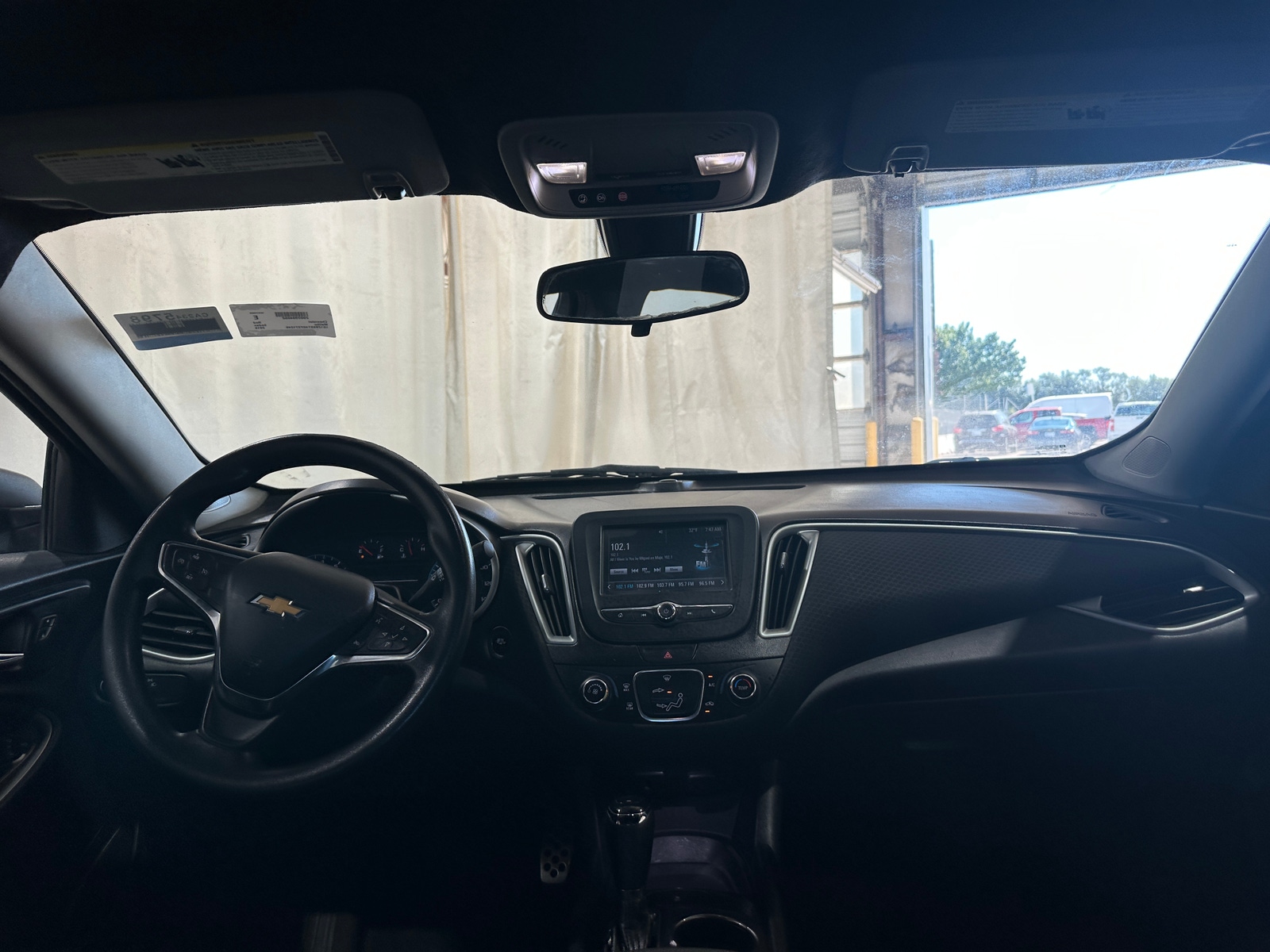 Thumbnail: 2016 Chevrolet Malibu - 3