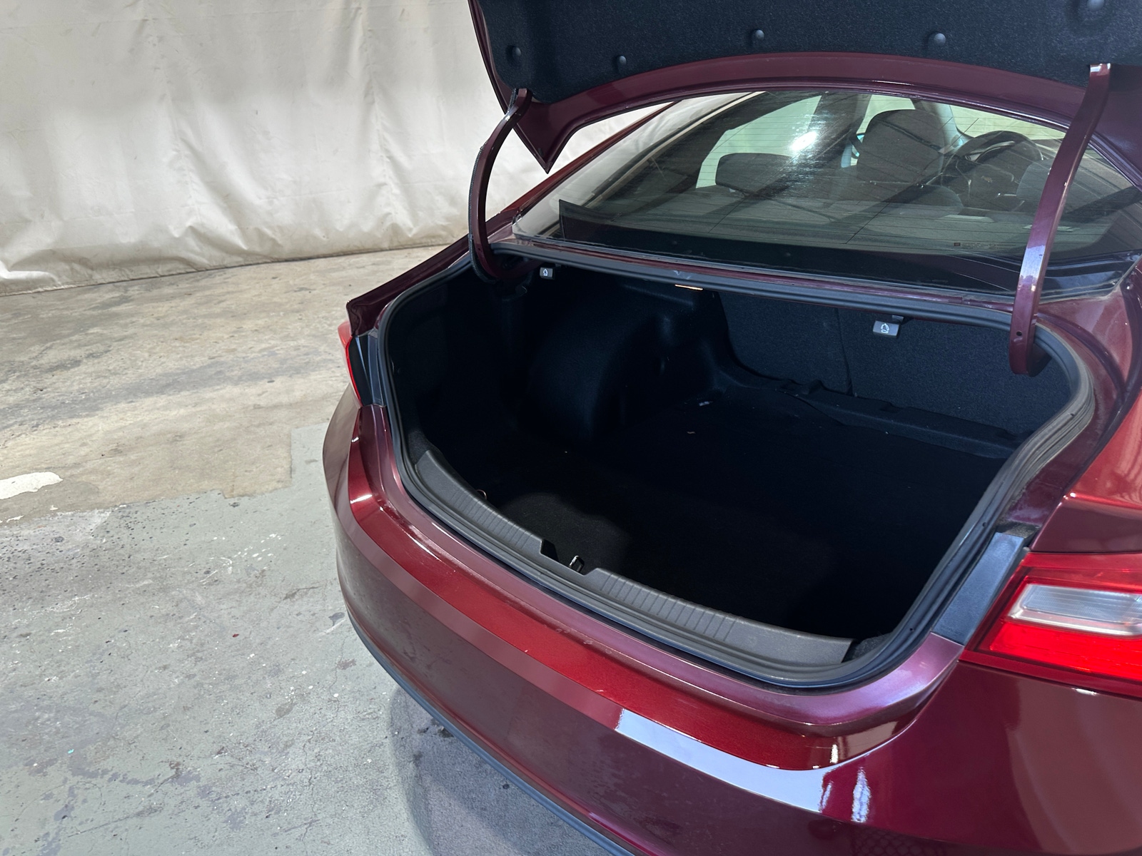Thumbnail: 2016 Chevrolet Malibu - 7