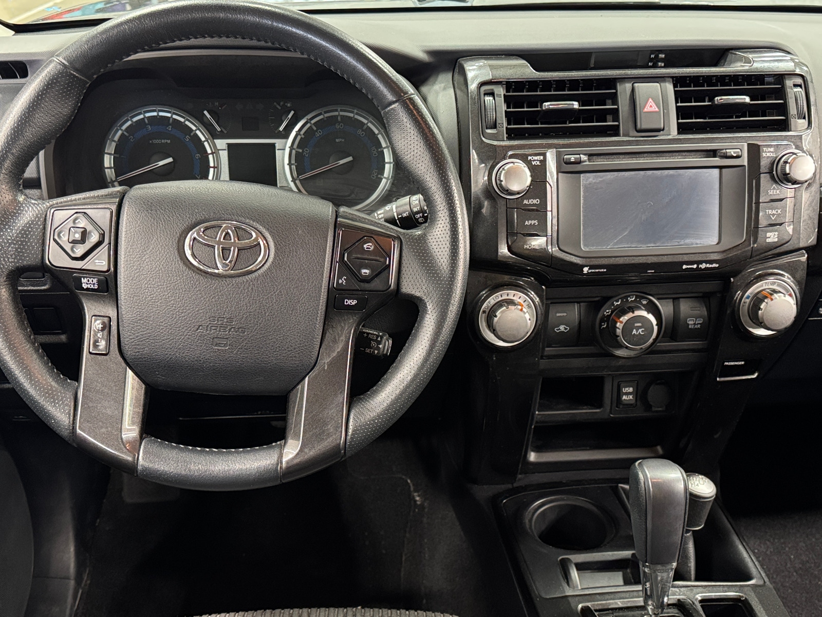 Thumbnail: 2016 Toyota 4Runner - 3
