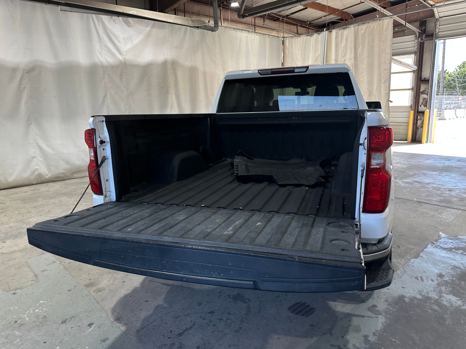 Thumbnail: 2020 Chevrolet Silverado 1500 - 7