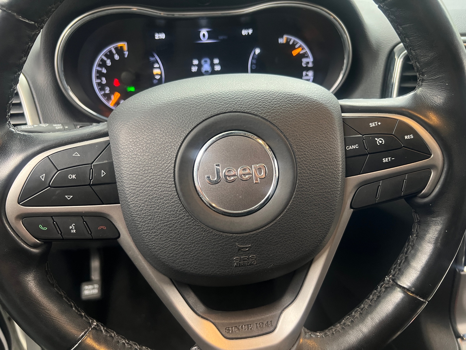Thumbnail: 2020 Jeep Grand Cherokee - 5
