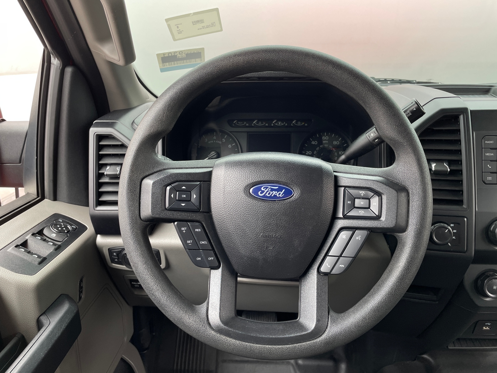 Thumbnail: 2020 Ford Econoline - 5