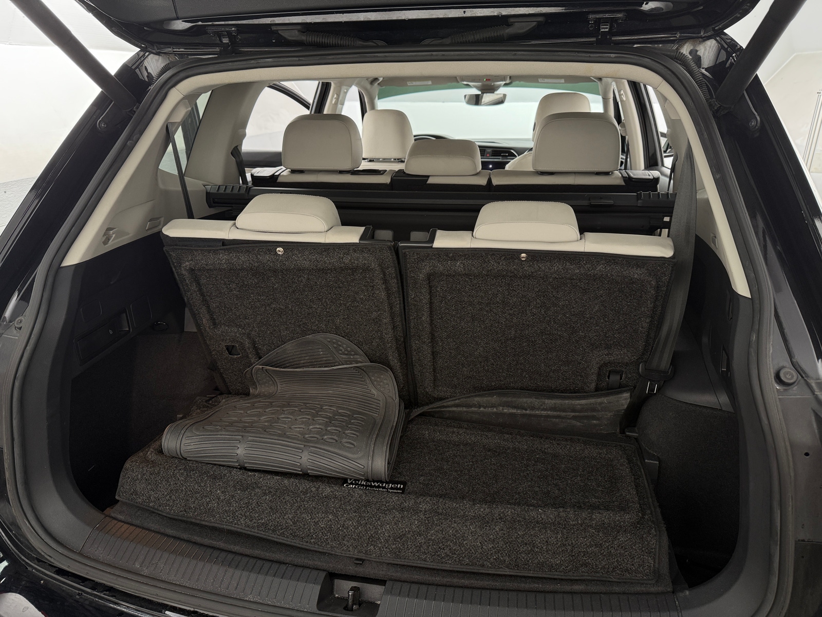 Thumbnail: 2020 Volkswagen Tiguan - 6