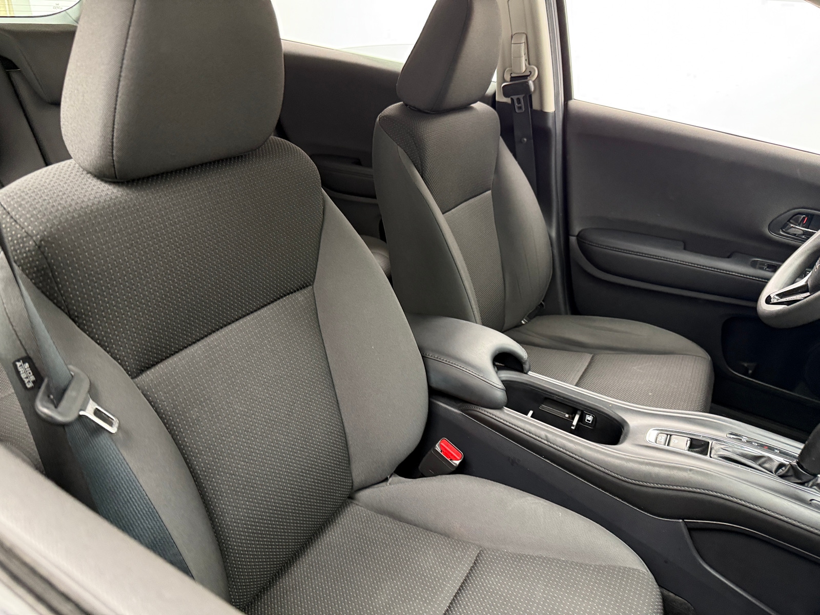 Thumbnail: 2019 Honda HR-V - 2