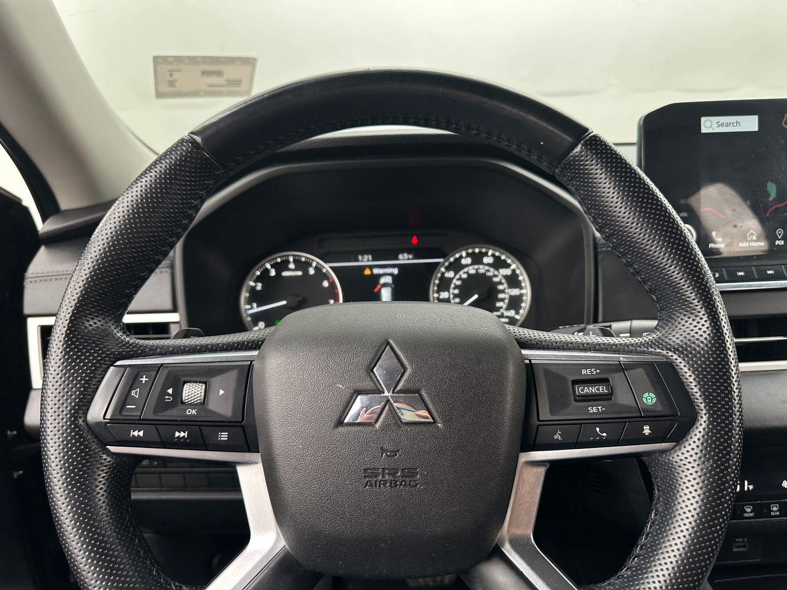 Thumbnail: 2022 Mitsubishi Outlander - 4