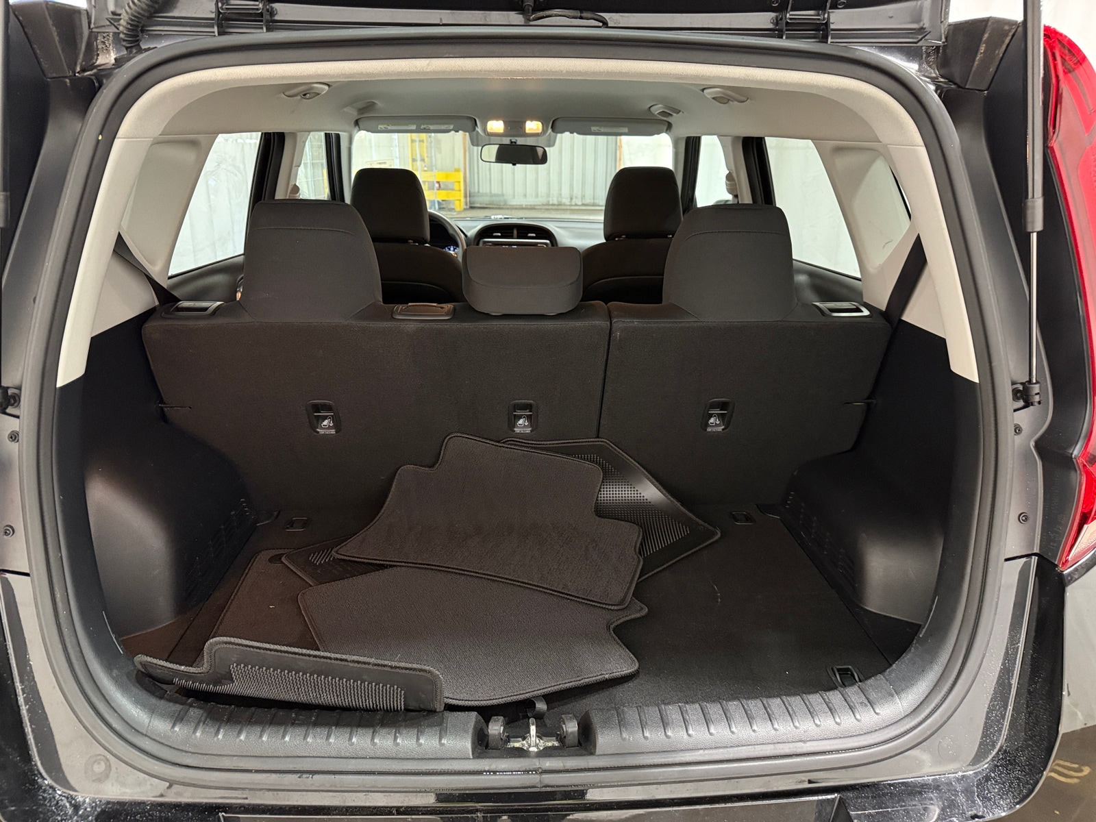 Thumbnail: 2020 Kia Soul - 7