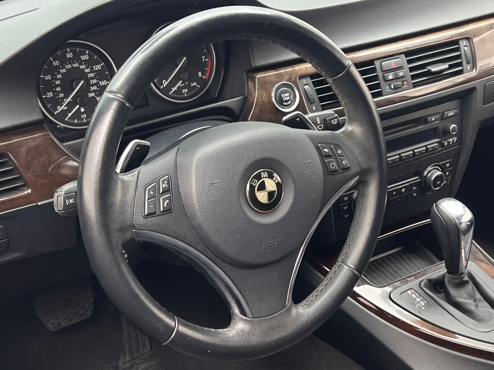 Thumbnail: 2011 BMW 3 Series - 3