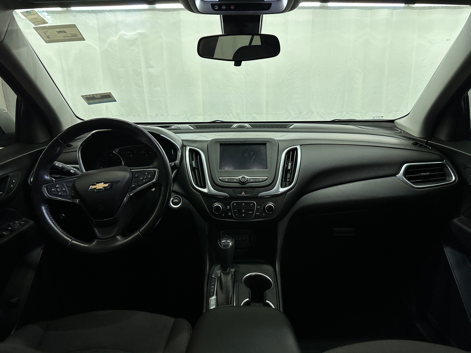 Thumbnail: 2020 Chevrolet Equinox - 3