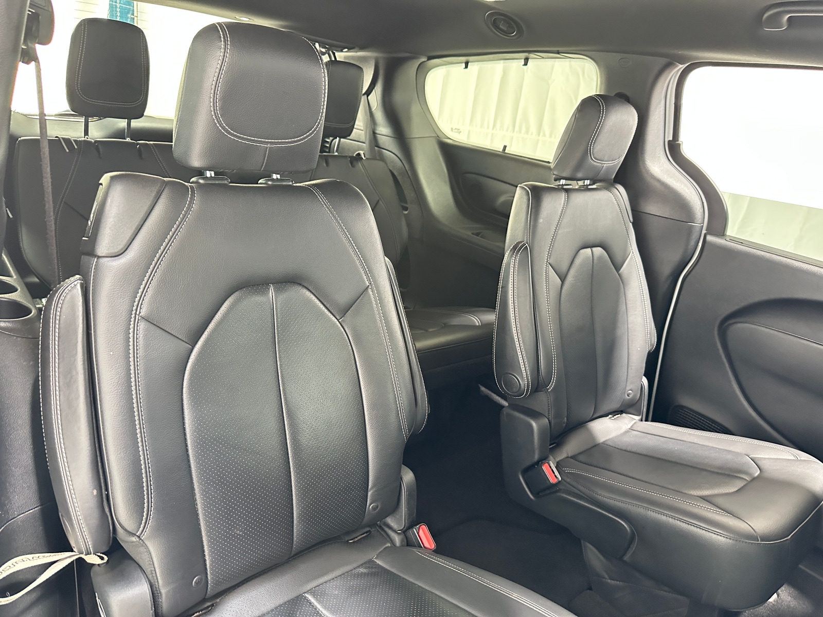 Thumbnail: 2018 Chrysler Pacifica - 5