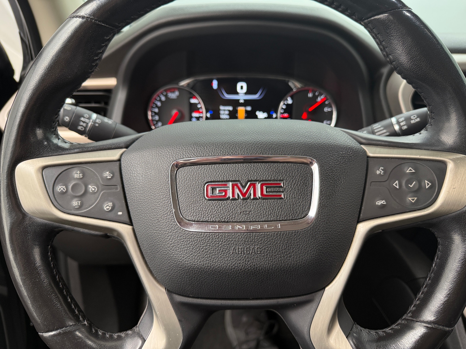 Thumbnail: 2020 GMC Acadia - 4