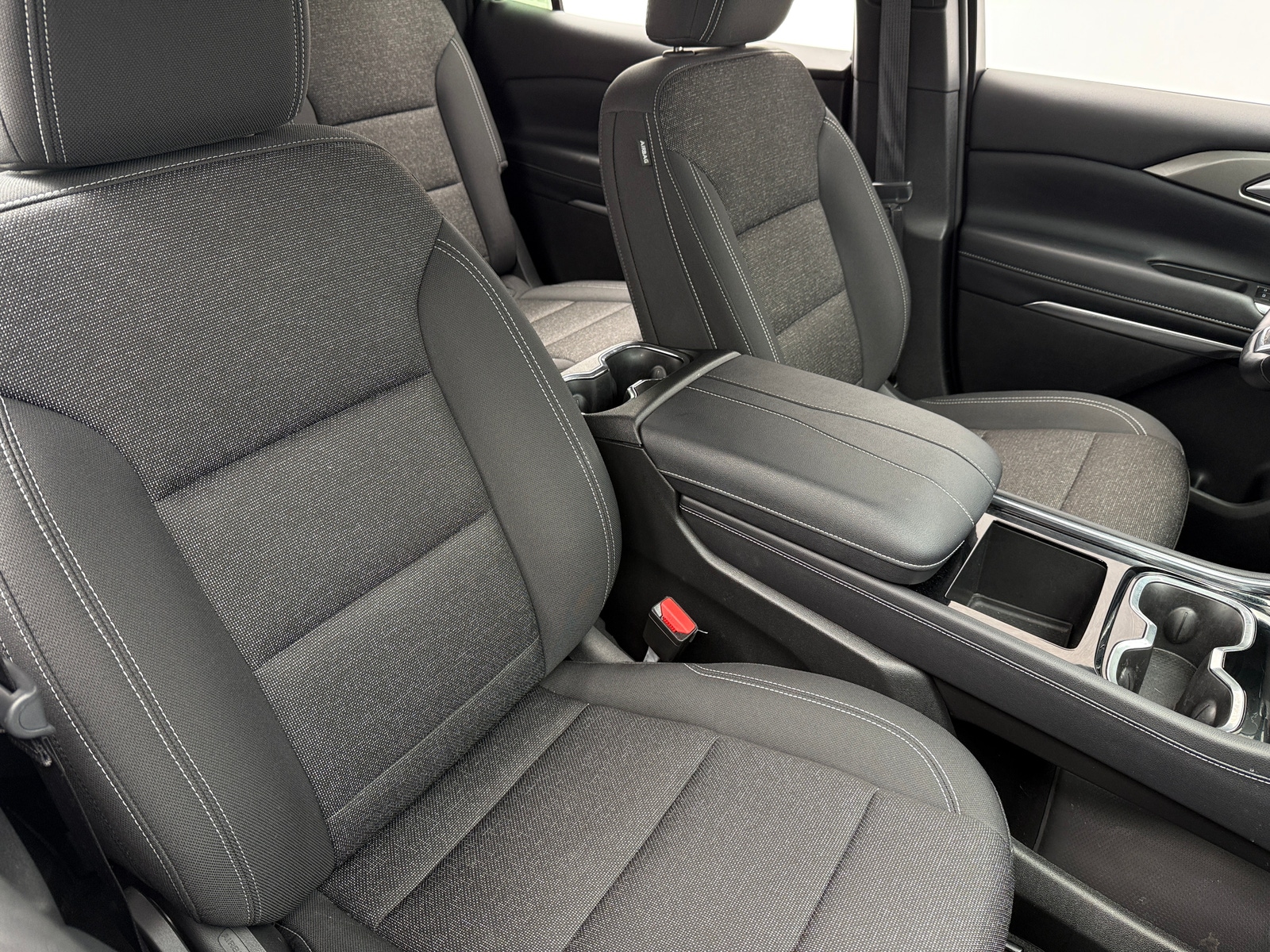 Thumbnail: 2025 Chevrolet Traverse - 2