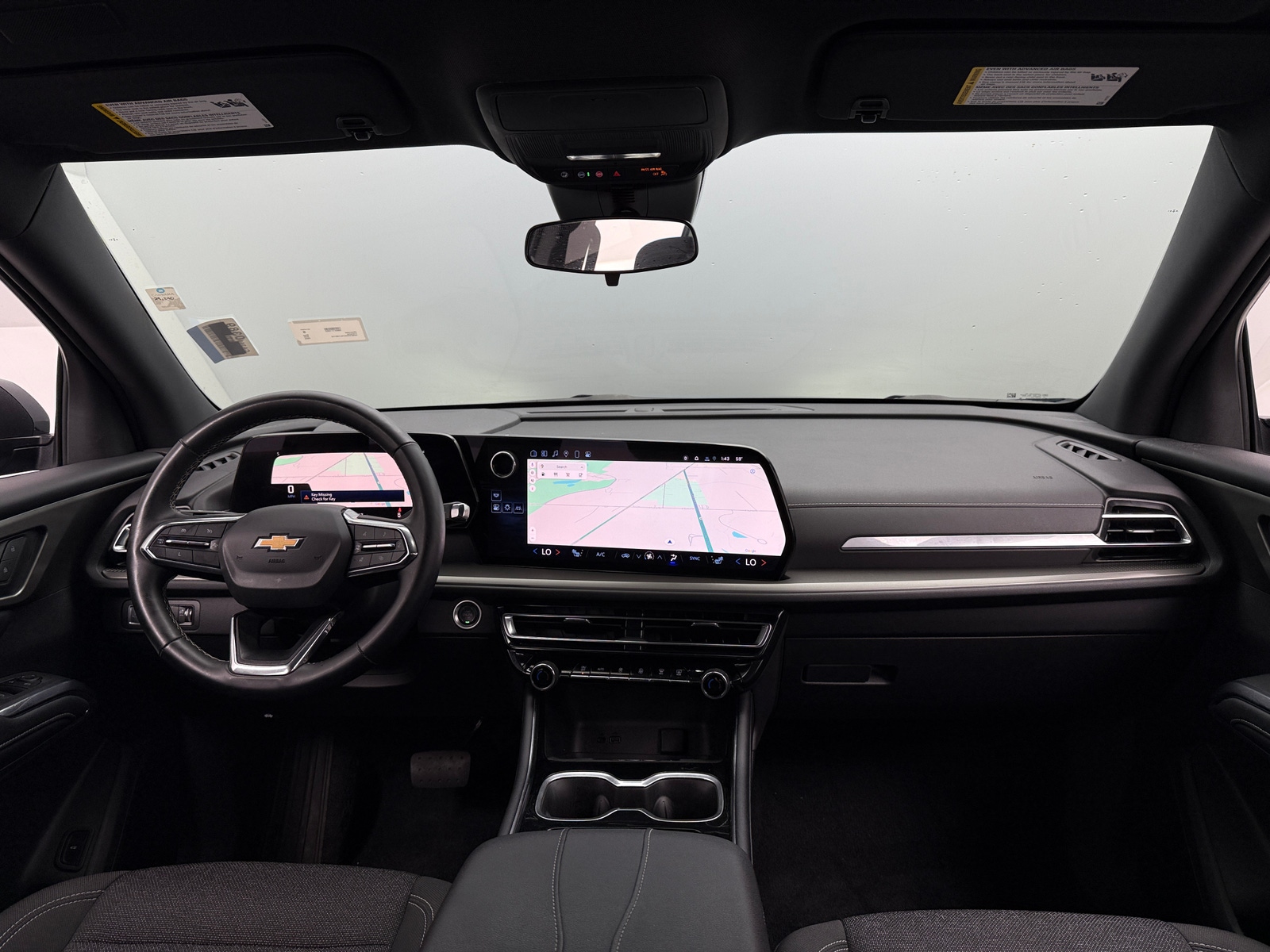 Thumbnail: 2025 Chevrolet Traverse - 3