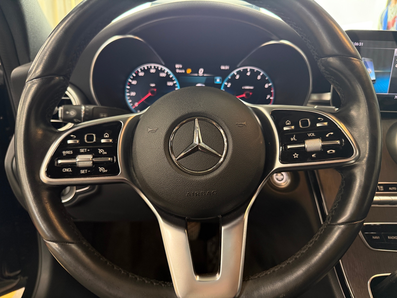 Thumbnail: 2021 Mercedes-Benz C-Class - 4