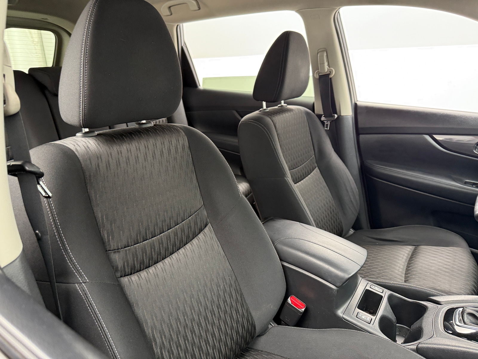 Thumbnail: 2017 Nissan Rogue - 2