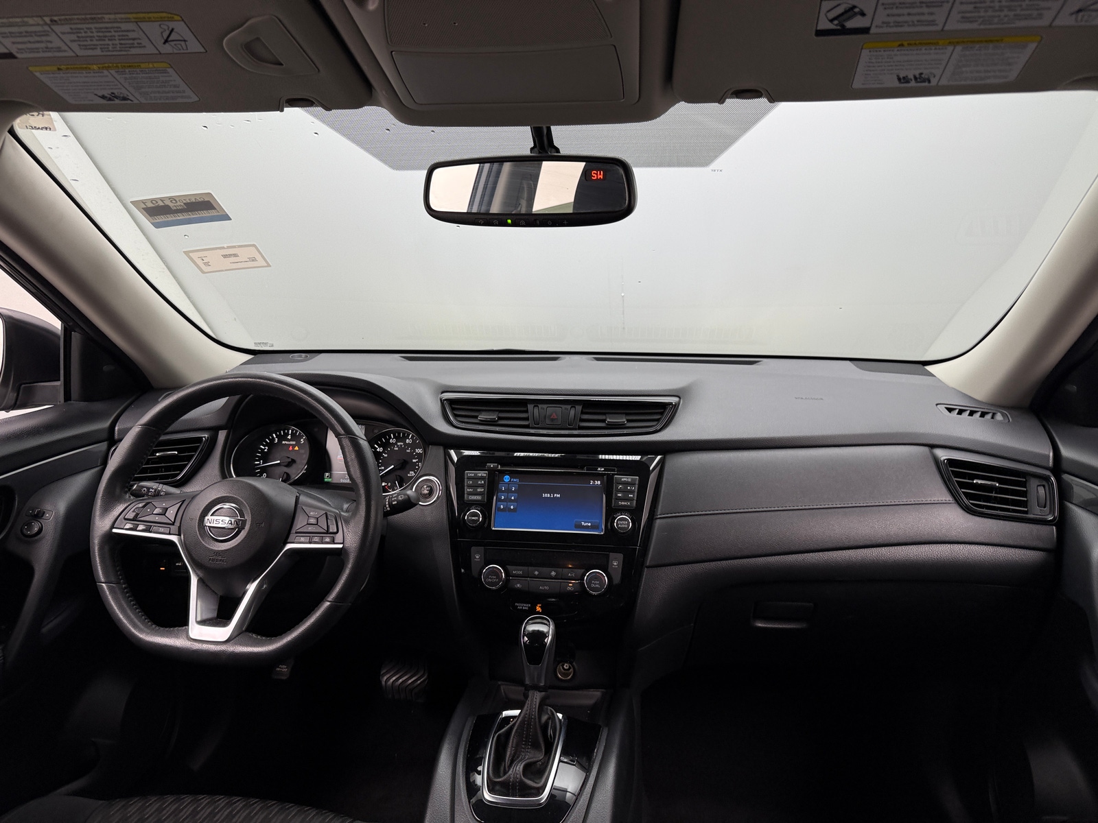 Thumbnail: 2017 Nissan Rogue - 3