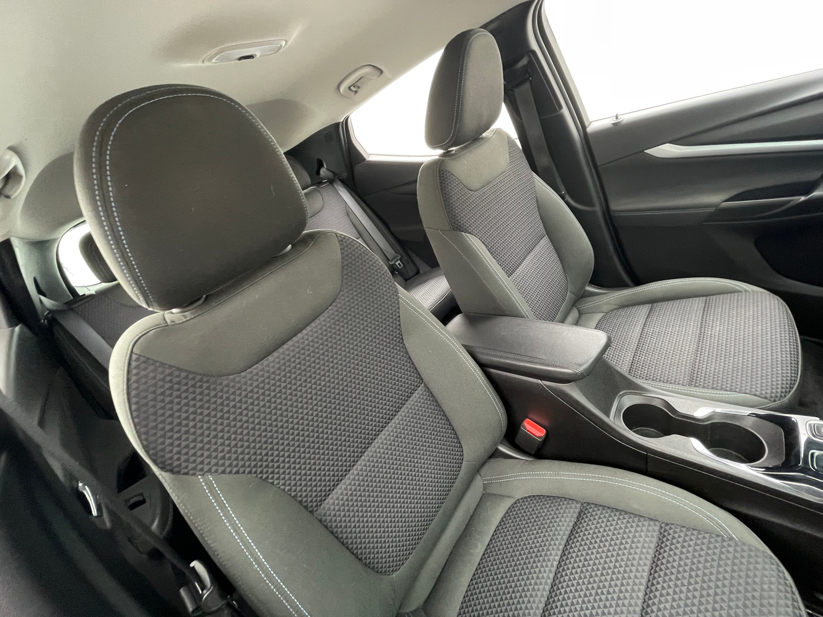 Thumbnail: 2023 Chevrolet Bolt EUV - 2