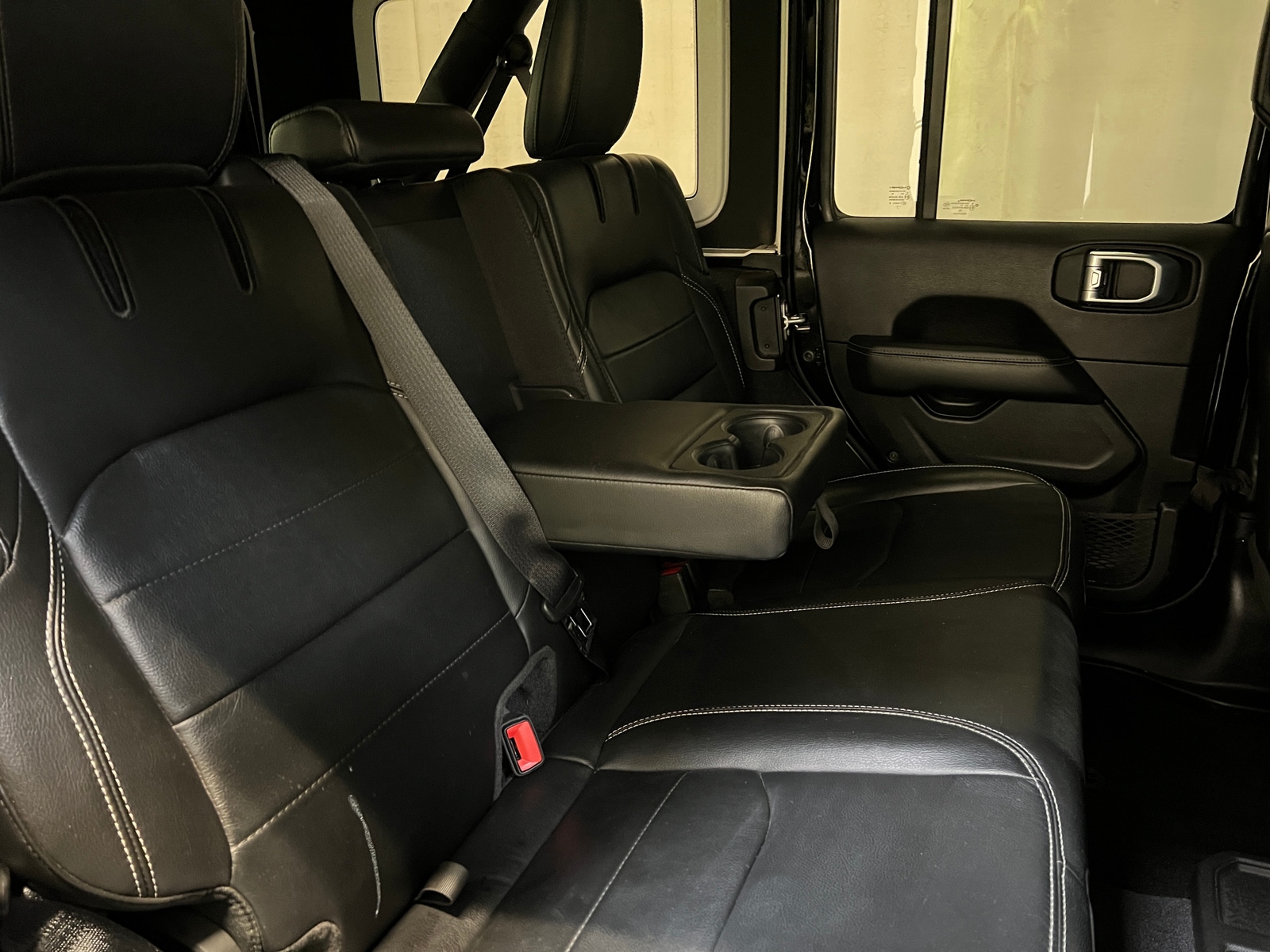 Thumbnail: 2022 Jeep Wrangler - 5