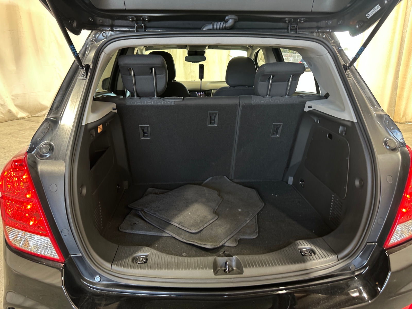 Thumbnail: 2020 Chevrolet Trax - 7