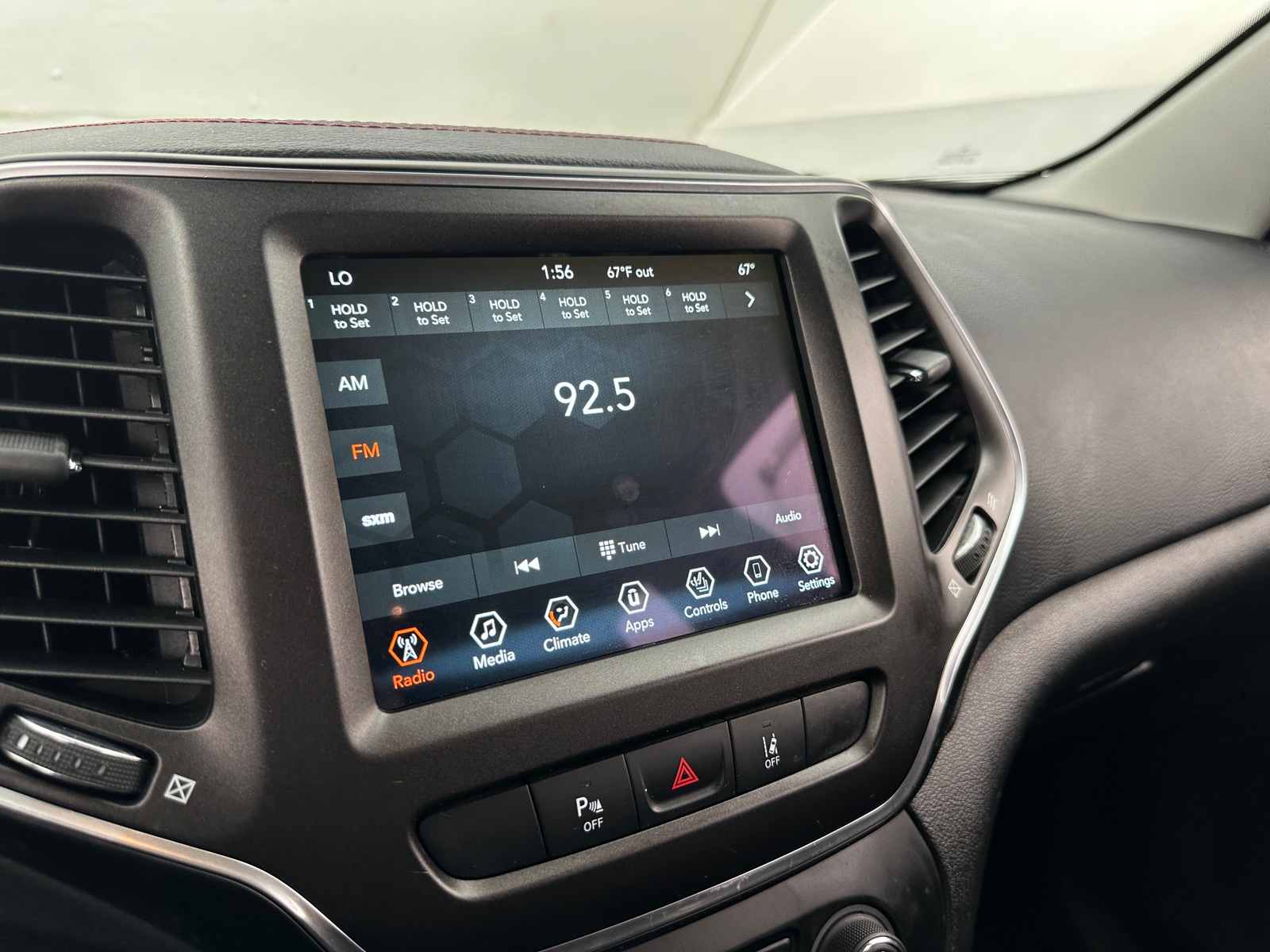 Thumbnail: 2021 Jeep Cherokee - 4