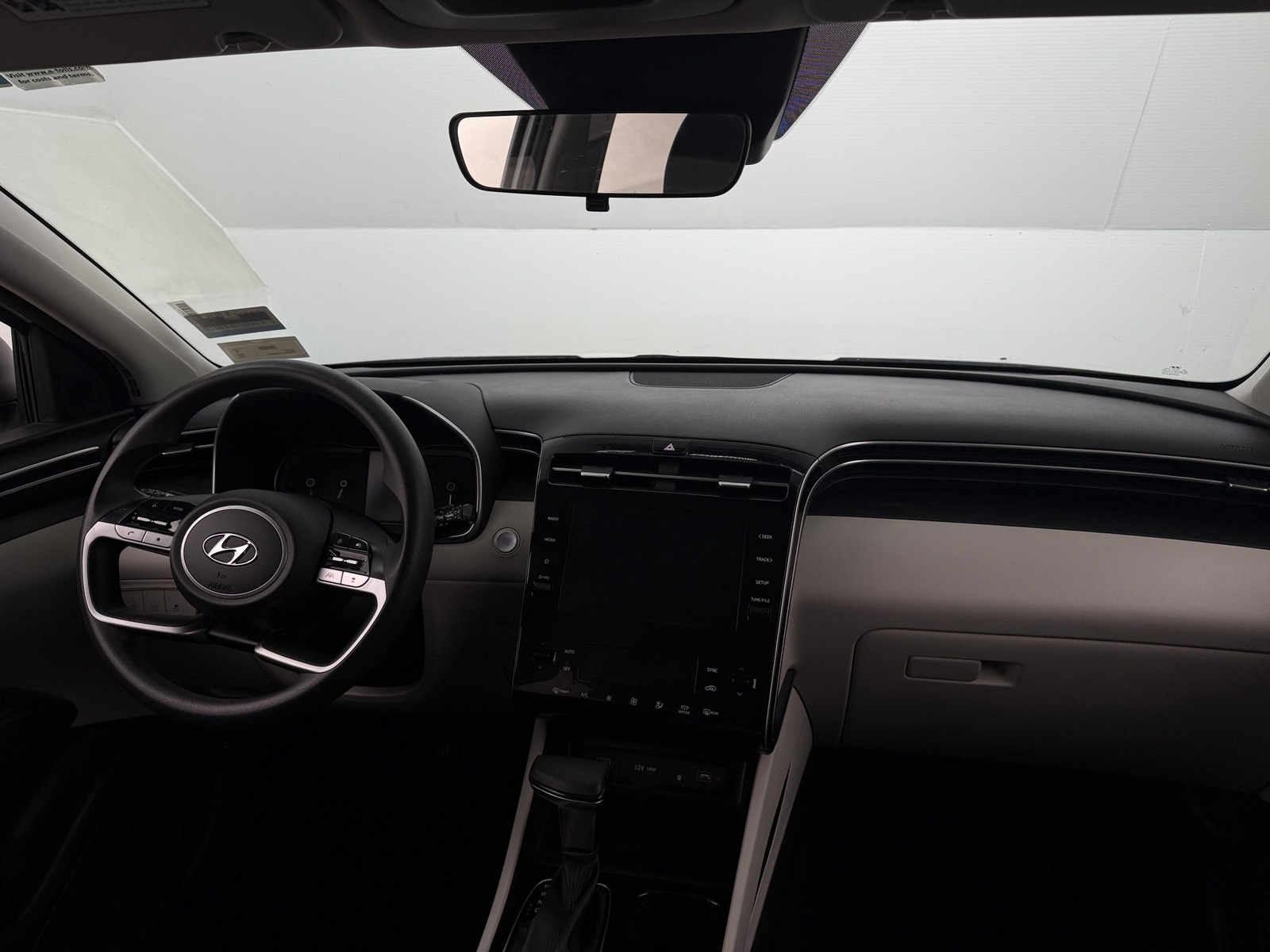 Thumbnail: 2024 Hyundai Tucson - 3