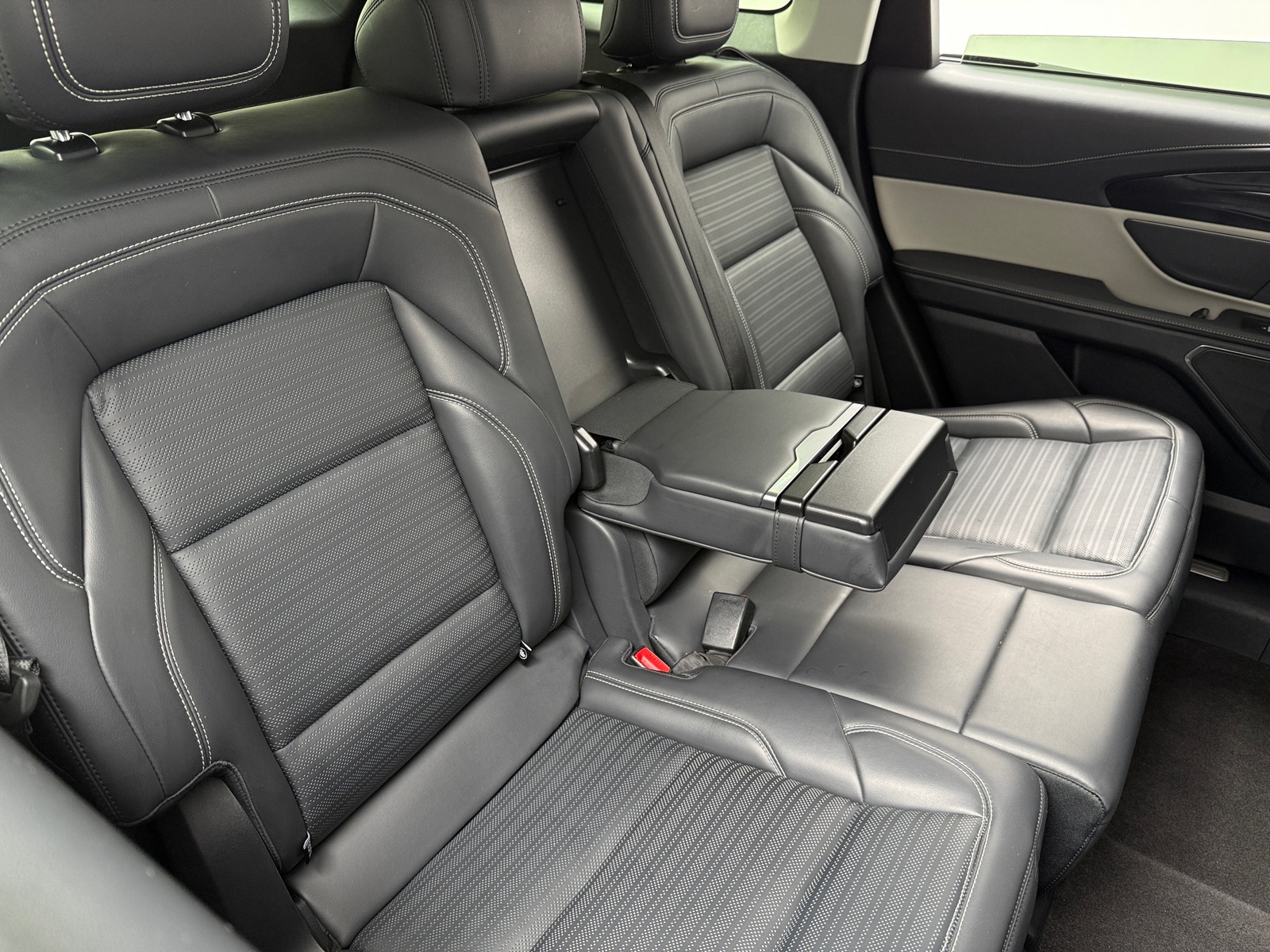 Thumbnail: 2024 Lincoln Nautilus - 5