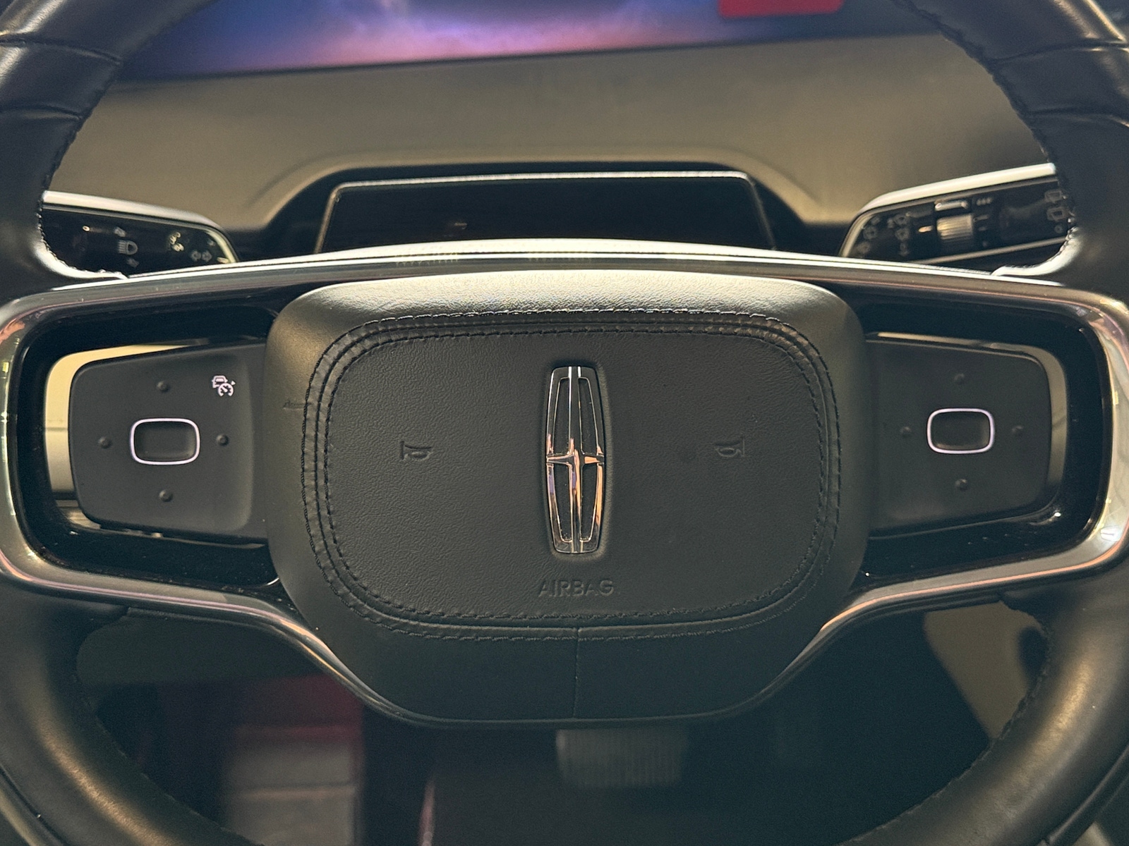 Thumbnail: 2024 Lincoln Nautilus - 4