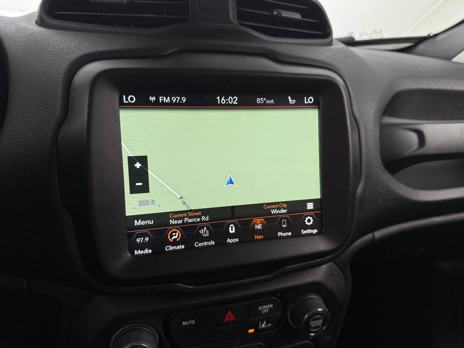 Thumbnail: 2022 Jeep Renegade - 3
