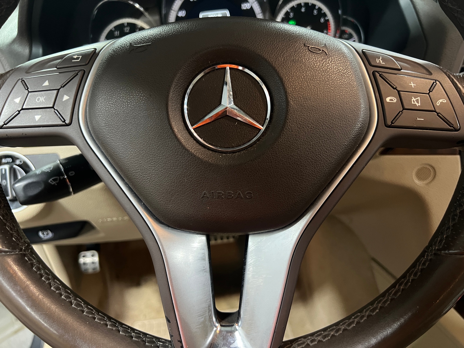 Thumbnail: 2013 Mercedes-Benz E-Class - 3