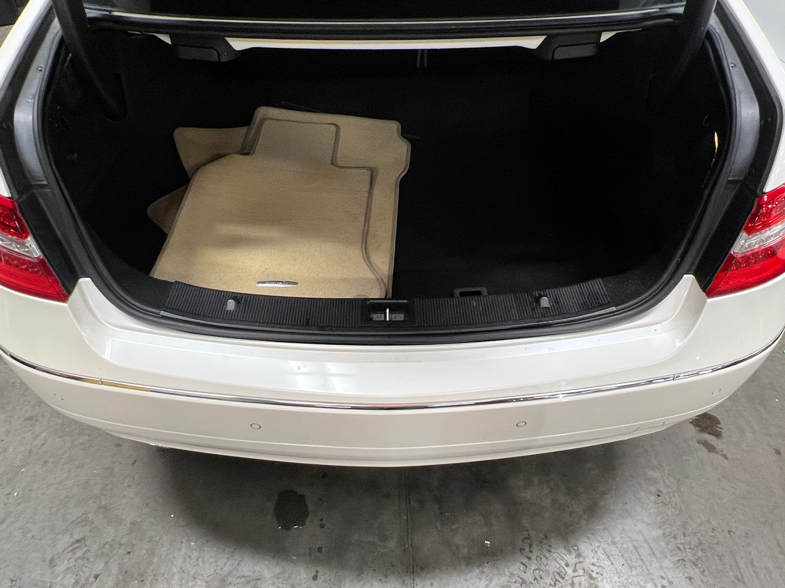 Thumbnail: 2013 Mercedes-Benz E-Class - 4
