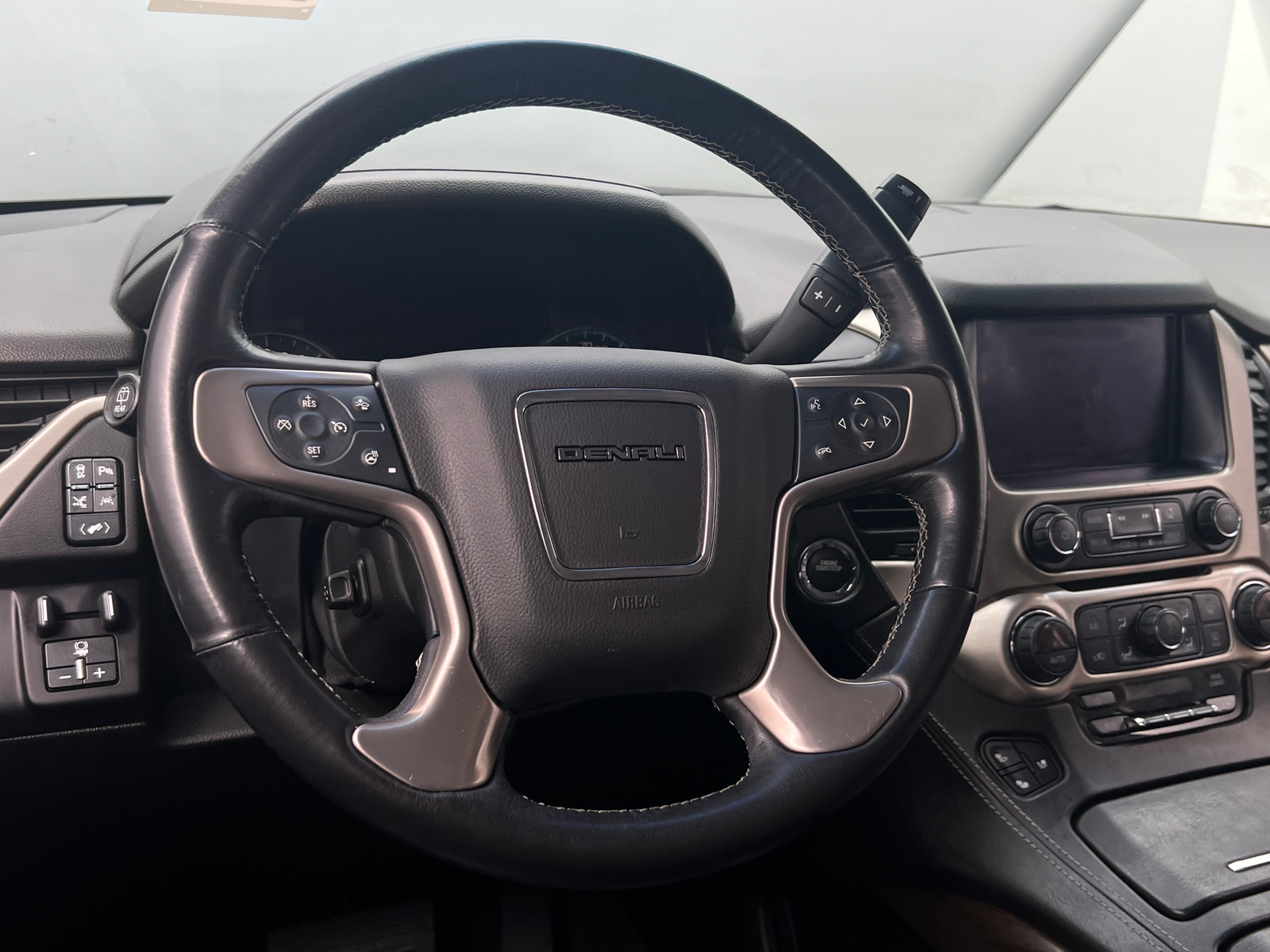 Thumbnail: 2020 GMC Yukon XL - 4