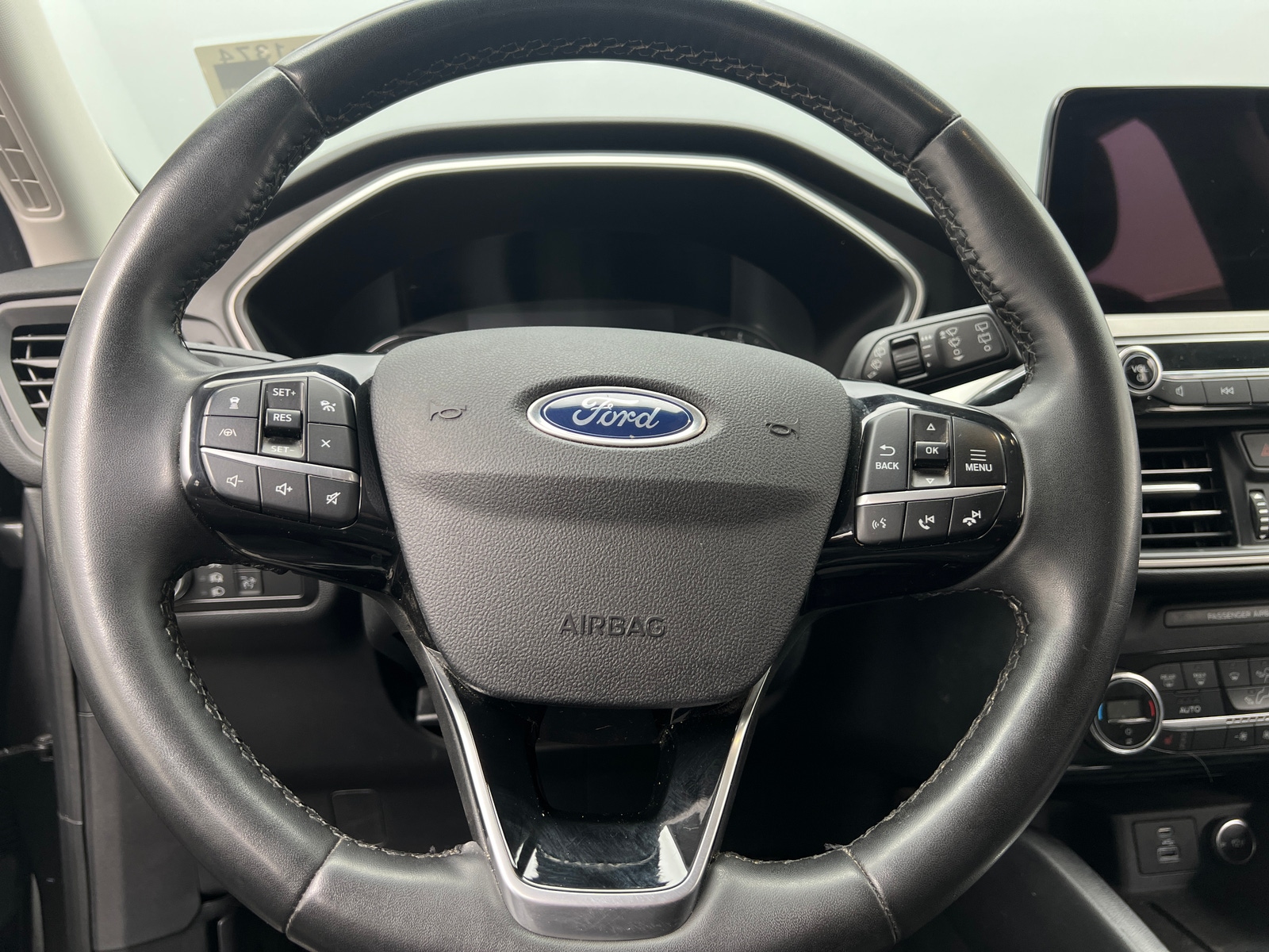 Thumbnail: 2021 Ford Escape - 5