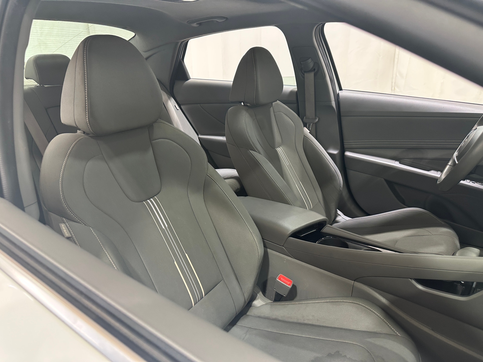 Thumbnail: 2024 Hyundai Elantra - 2