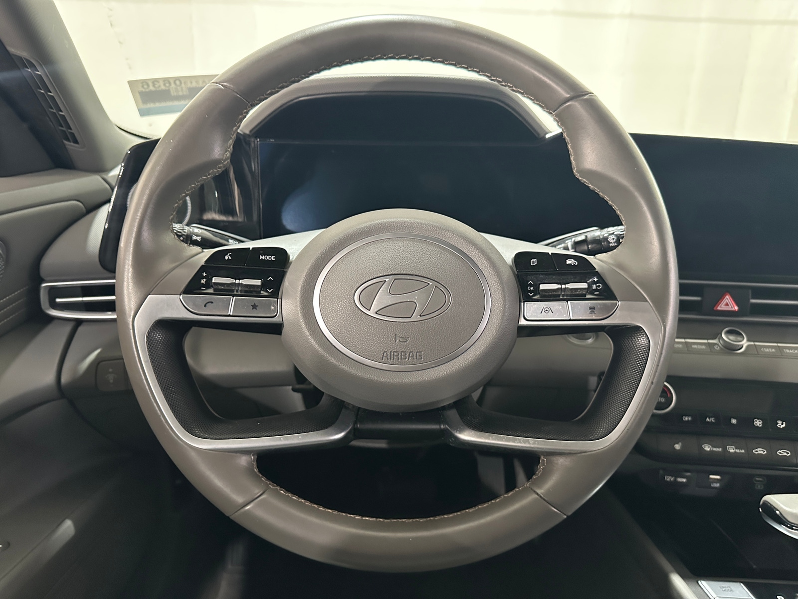Thumbnail: 2024 Hyundai Elantra - 5