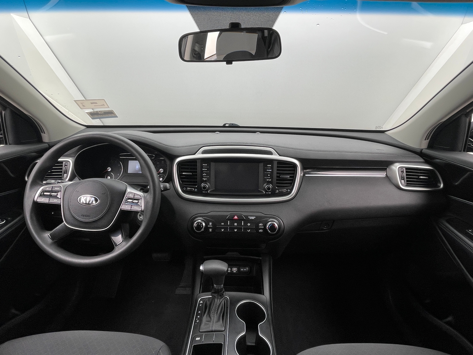 Thumbnail: 2019 Kia Sorento - 3