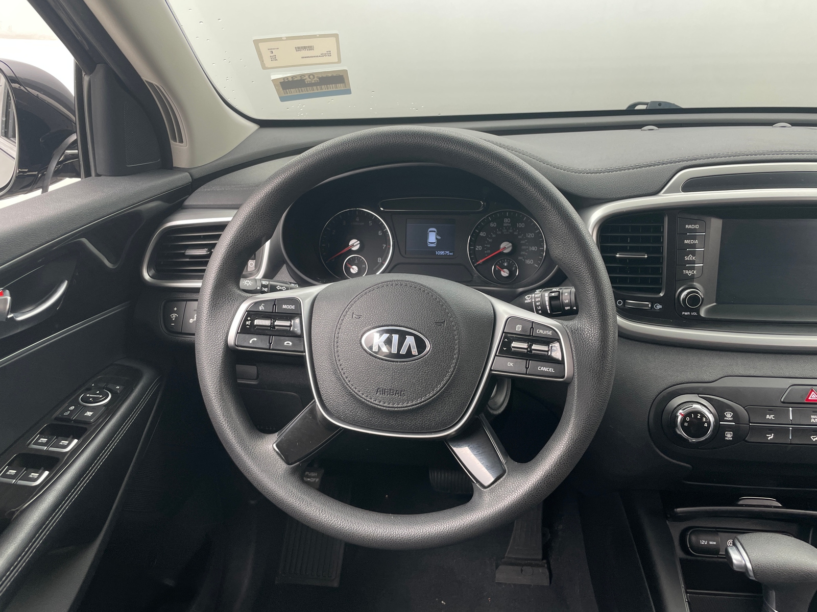 Thumbnail: 2019 Kia Sorento - 5