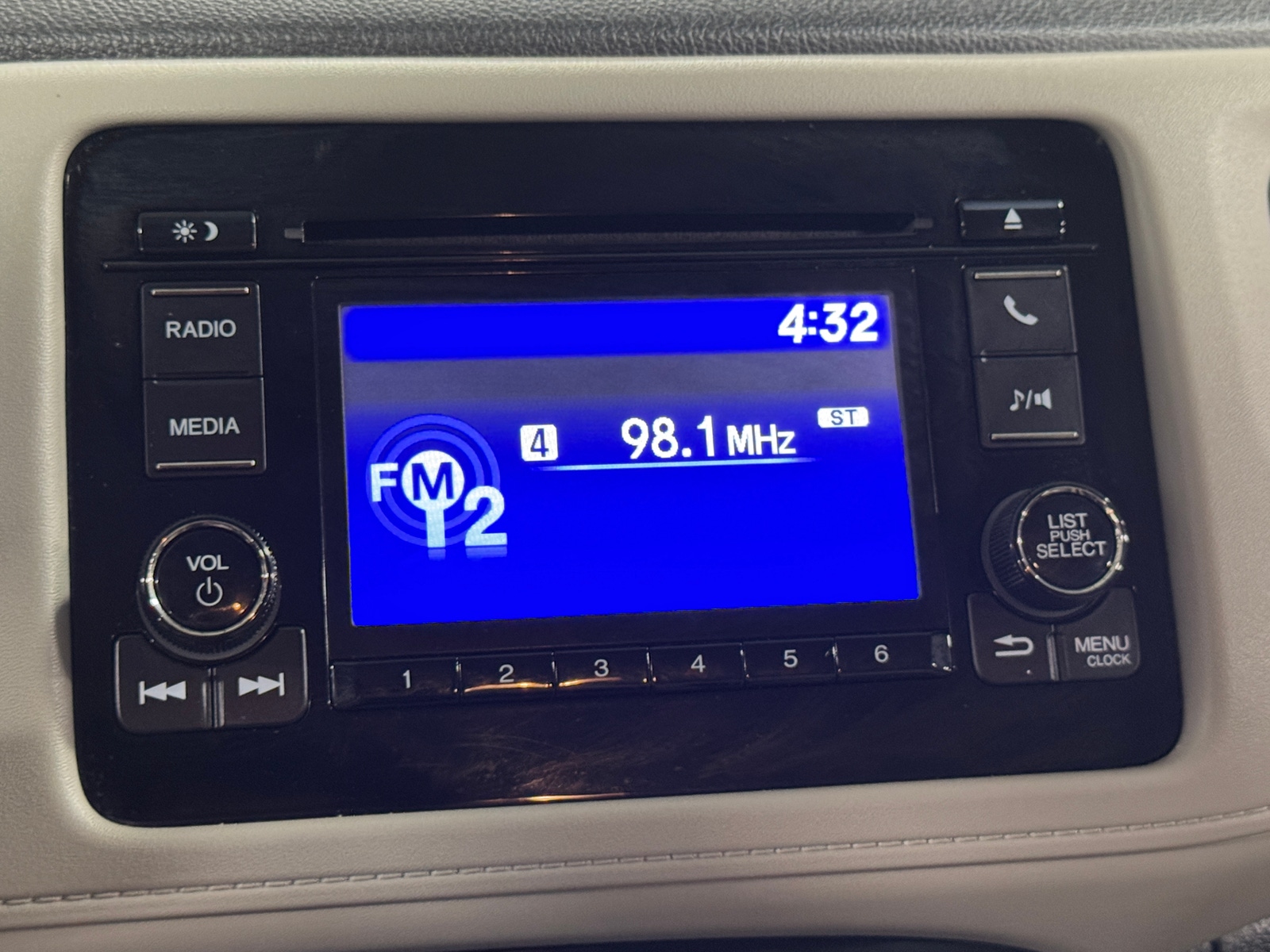 Thumbnail: 2022 Honda HR-V - 4