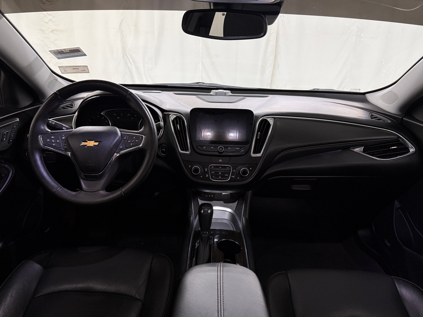 Thumbnail: 2018 Chevrolet Malibu - 2