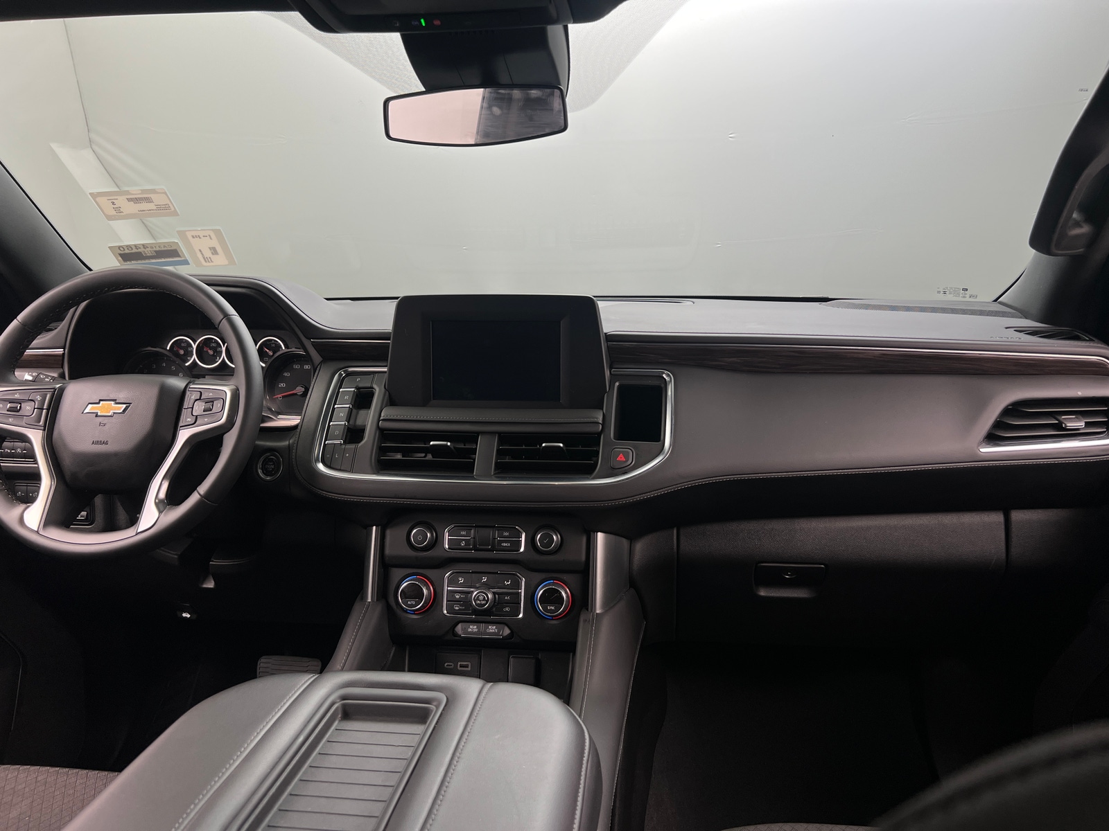 Thumbnail: 2023 Chevrolet Suburban - 3